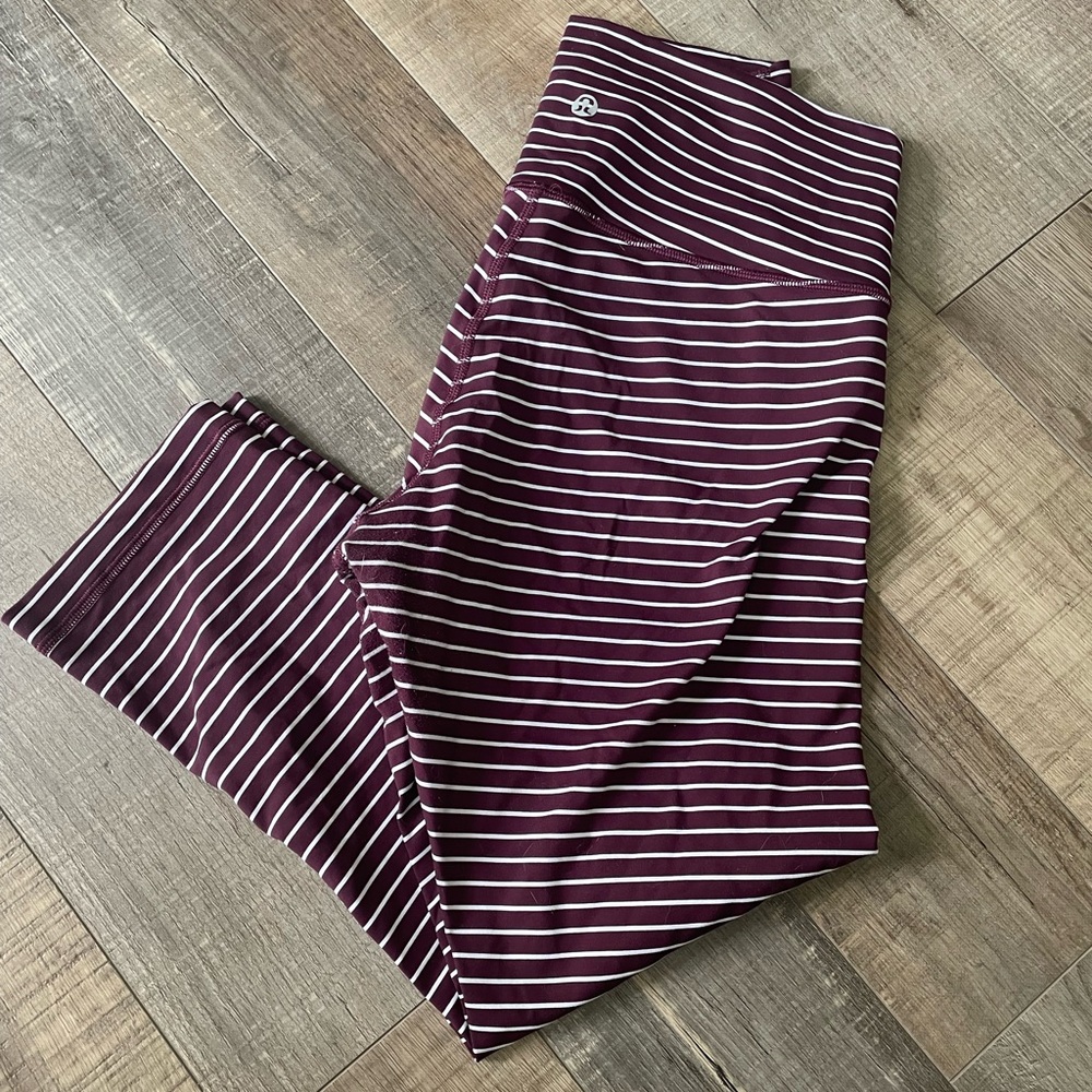 Lululemon cropped leggings size 8
